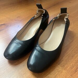 Everlane Day Heel in Black, Size 8